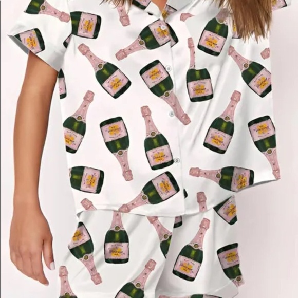 New Veuve Clicquot pajama top - Picture 4 of 9